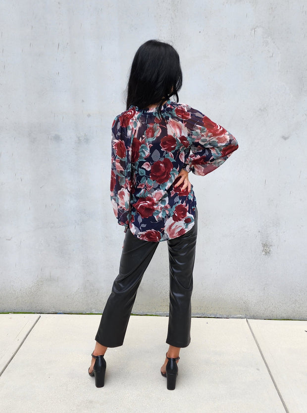 Cece Floral Long Sleeve Blouse- Final Sale